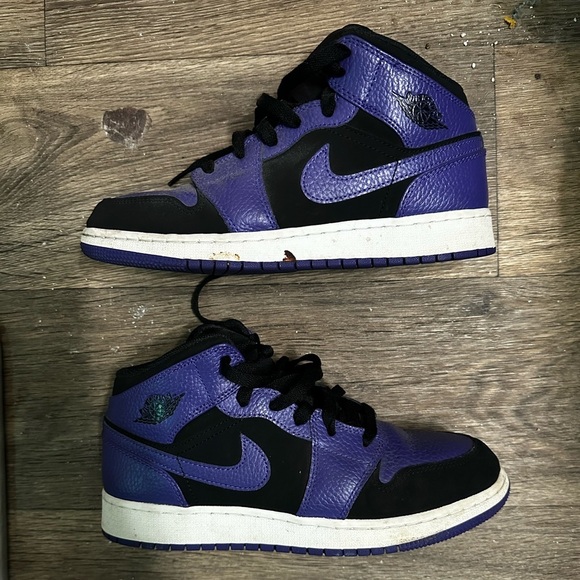 Jordan 1 Mid Concord - Picture 2 of 8